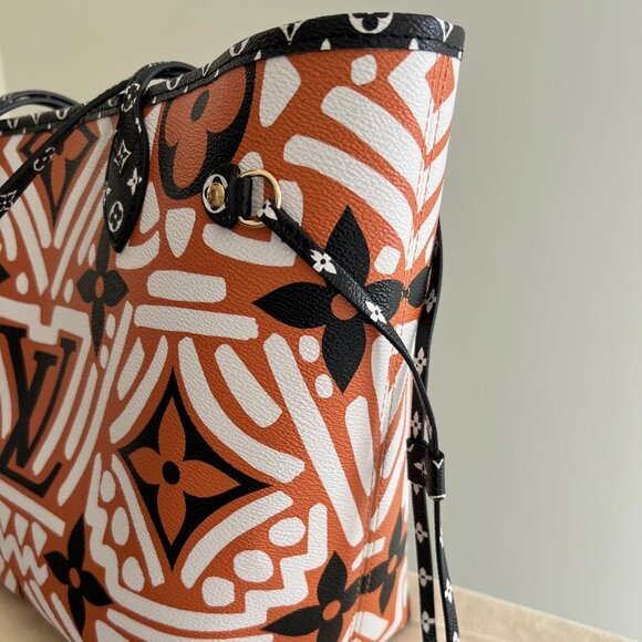 LOUIS VUITTON Crafty Neverfull (EUC) - Picture 5 of 12